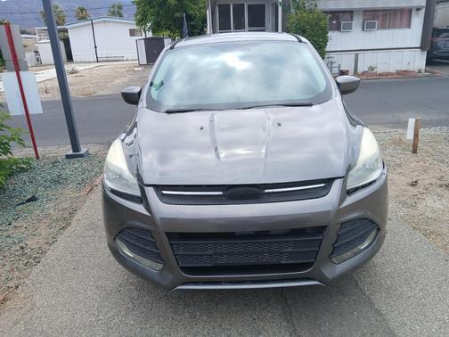 Gray 2014 Ford Escape SE