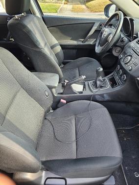 2013 Mazda Mazda3 i Touring
