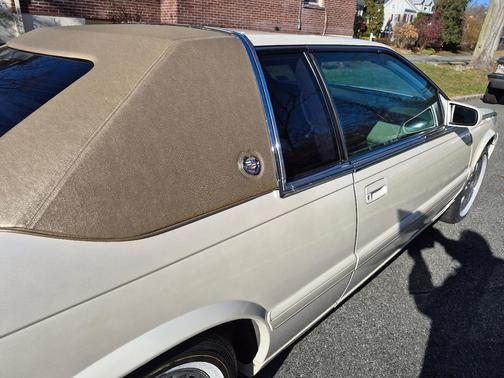 White 2002 Cadillac Eldorado ETC