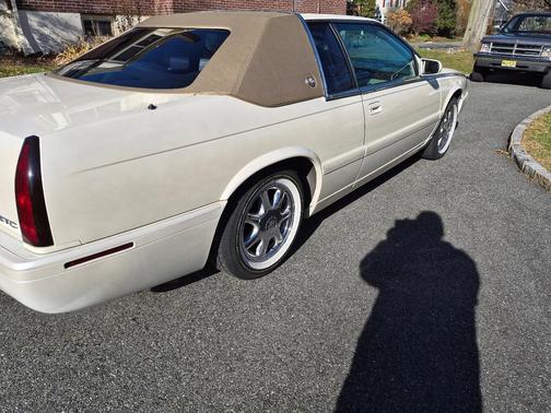 White 2002 Cadillac Eldorado ETC