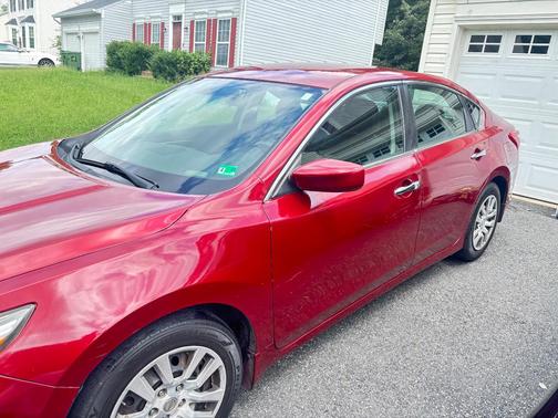 Red 2018 Nissan Altima 2.5 S