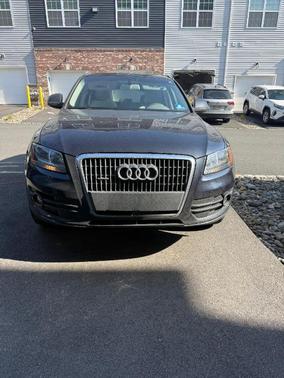 Black 2012 Audi Q5 2.0T Premium