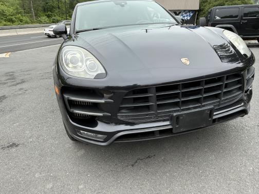 2015 Porsche Macan Turbo