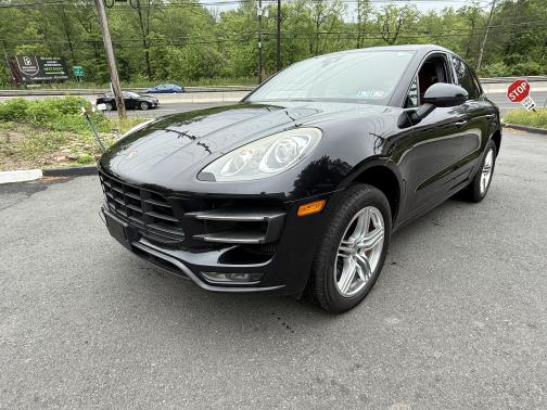 2015 Porsche Macan Turbo