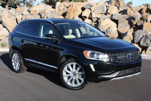 2017 Volvo XC60 T6 Inscription