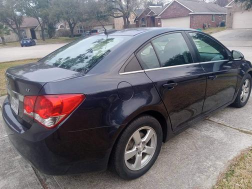 Black 2015 Chevrolet Cruze LS