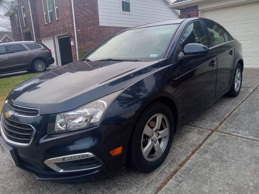 Black 2015 Chevrolet Cruze LS
