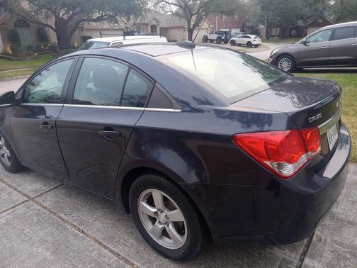 Black 2015 Chevrolet Cruze LS