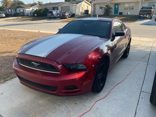 2013 Ford Mustang V6