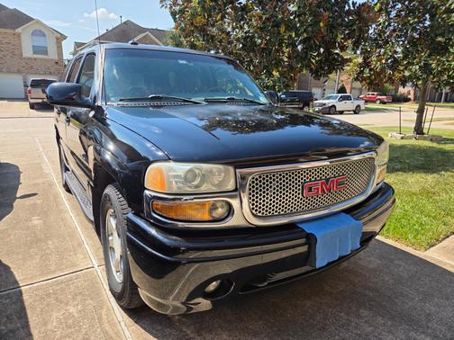 2003 GMC Yukon Denali
