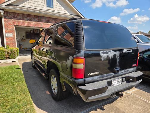 2003 GMC Yukon Denali