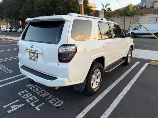 White 2015 Toyota 4Runner SR5 Premium