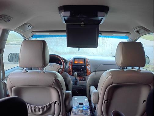 2009 Toyota Sienna XLE