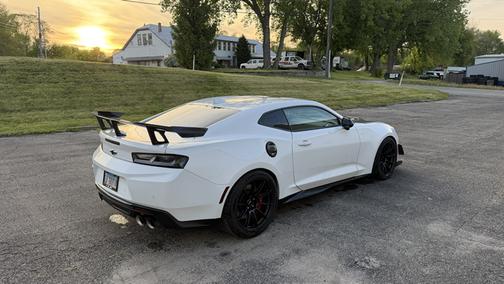 White 2018 Chevrolet Camaro ZL1