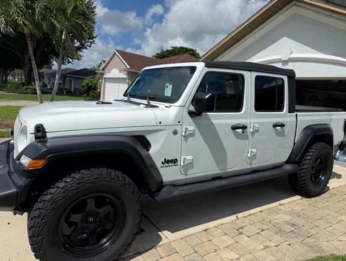 White 2020 Jeep Gladiator Sport S