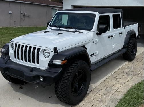 White 2020 Jeep Gladiator Sport S