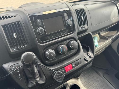 White 2020 RAM ProMaster 1500 Low Roof