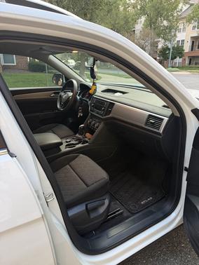 White 2018 Volkswagen Atlas 3.6L S