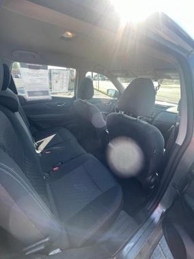 Gray 2017 Nissan Rogue S
