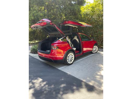 2020 Tesla Model X Long Range Plus