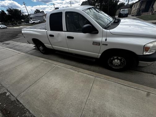 White 2007 Dodge Ram 2500 ST Quad Cab