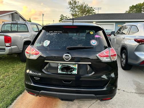 2016 Nissan Rogue S