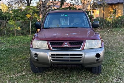 2003 Mitsubishi Montero XLS