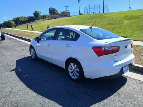 2017 Kia Rio EX