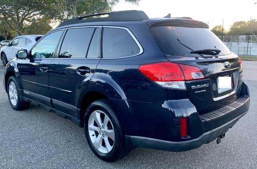 Blue 2013 Subaru Outback 2.5i Limited
