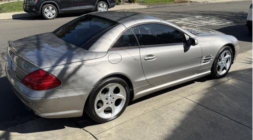 Gray 2005 Mercedes-Benz SL-Class SL500 Roadster