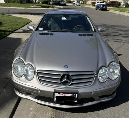 Gray 2005 Mercedes-Benz SL-Class SL500 Roadster