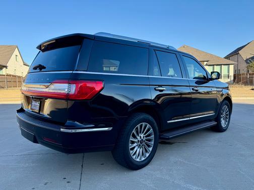 2019 Lincoln Navigator Standard