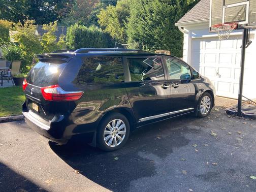 Black 2017 Toyota Sienna XLE