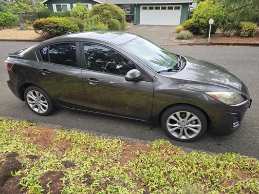 2010 Mazda Mazda3 s Grand Touring