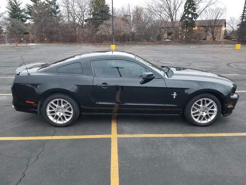 2014 Ford Mustang V6 Premium