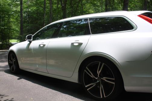 2019 Volvo V90 T5 R-Design