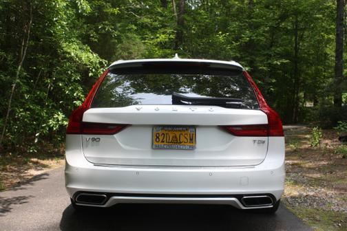 2019 Volvo V90 T5 R-Design