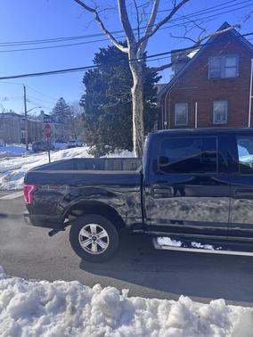 Black 2017 Ford F-150 XLT