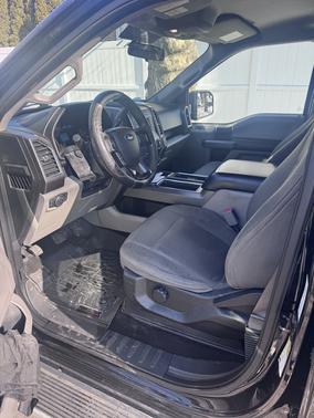 Black 2017 Ford F-150 XLT