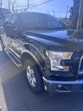 Black 2017 Ford F-150 XLT
