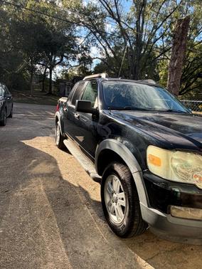 Black 2010 Ford Explorer Sport Trac XLT