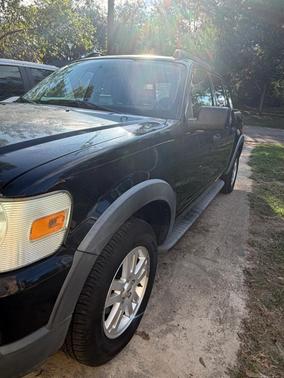 Black 2010 Ford Explorer Sport Trac XLT