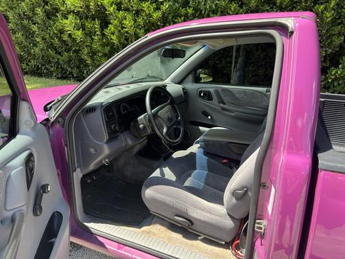 1997 Dodge Dakota Sport