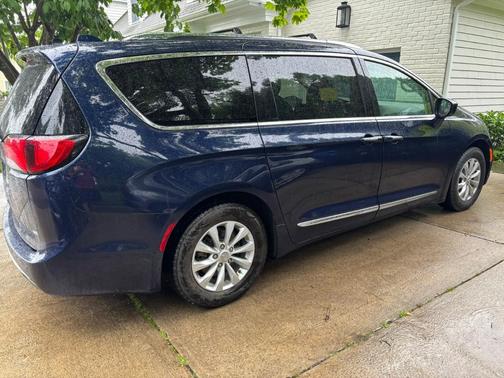 Blue 2018 Chrysler Pacifica Touring-L