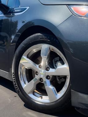 Gray 2014 Chevrolet Volt Base