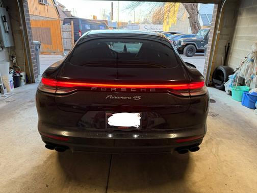 2023 Porsche Panamera 4S