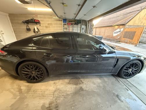 2023 Porsche Panamera 4S