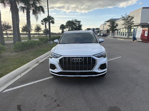2021 Audi Q3 40 Premium