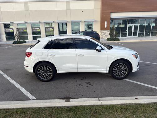 2021 Audi Q3 40 Premium