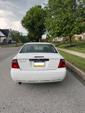White 2007 Ford Focus S
